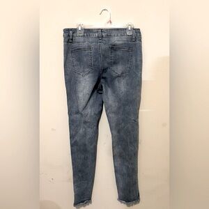 Sz 13 women BoomBoom jeans ripped un hemmed foot